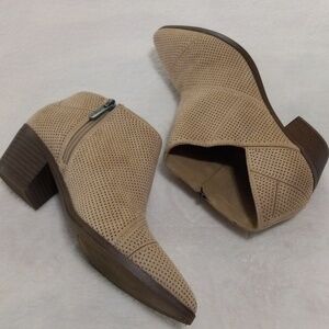 Indigo Road Tan Camel Perforated Faux Leather Chunky Heel Ankle Booties